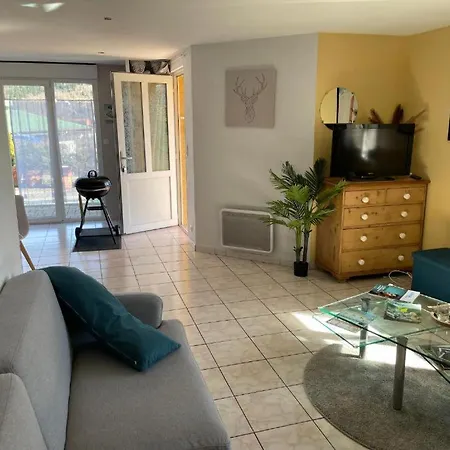 Holiday home Maison Avec Jardin L'autour *