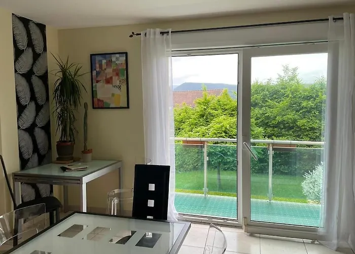 Maison Avec Jardin L'autour *