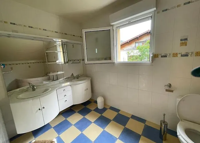 Maison Avec Jardin L'autour *